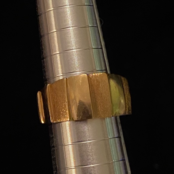 18KT Solid Yellow Gold Modern Textured Wide Heavy Band Ring Sz 5.5 - Picture 11 of 17